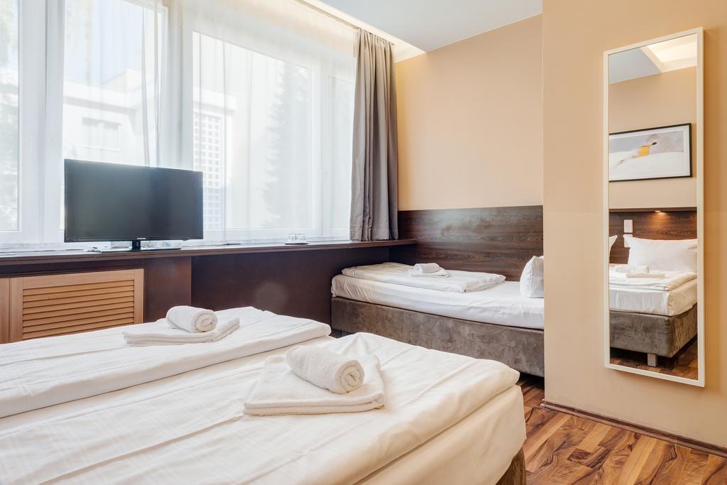 Arktur City Hotel Berlim Exterior foto