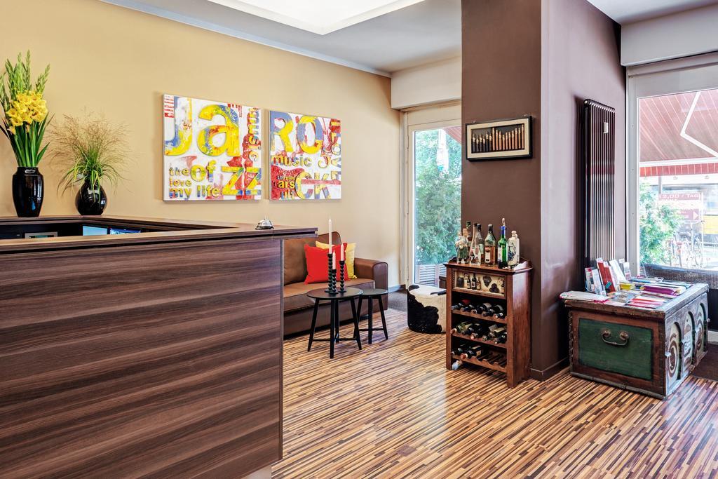 Arktur City Hotel Berlim Exterior foto